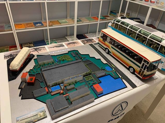 Автобуси ЛАЗ в США: в мережі показали вражаючу колекцію - фото 382074