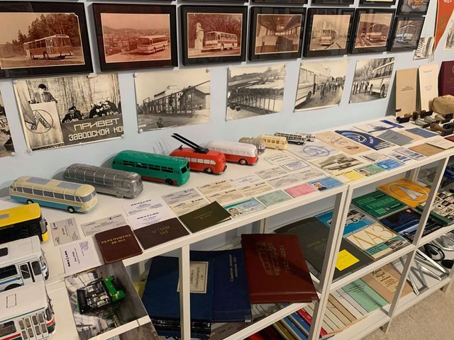 Автобуси ЛАЗ в США: в мережі показали вражаючу колекцію - фото 382075