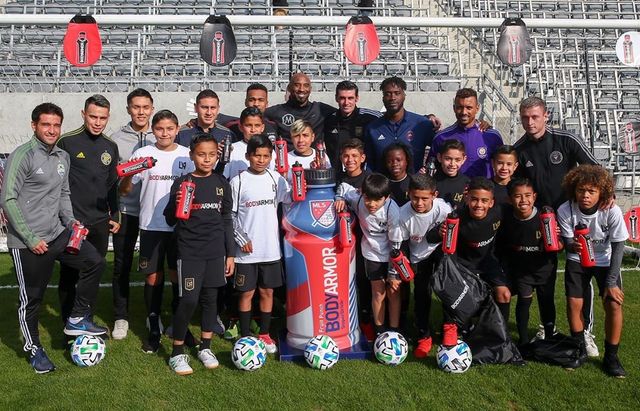 Кобі Браянт – біографія, головні досягнення та фото легенди баскетболу - фото 382334