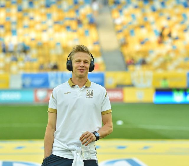 Зінченко став першим українським футболістом, який набрав мільйон підписників в Instagram - фото 382379