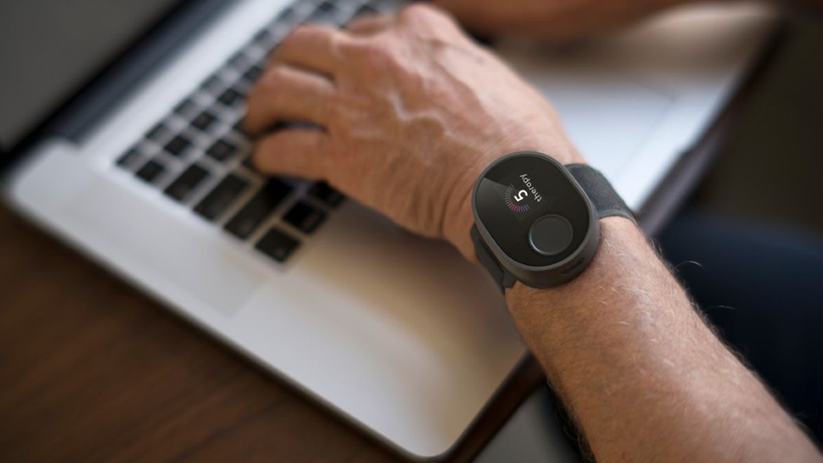 Дизайнери розробили годинник для тих, у кого тремтять руки