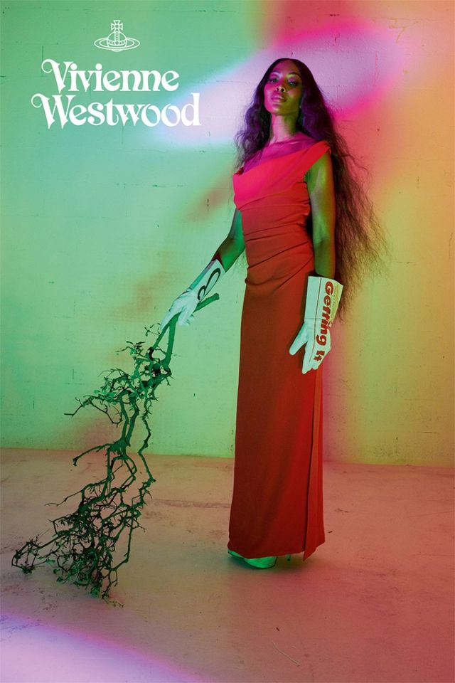 Уперше за 33 роки: гола Наомі Кемпбелл знялася для Vivienne Westwood - фото 382662