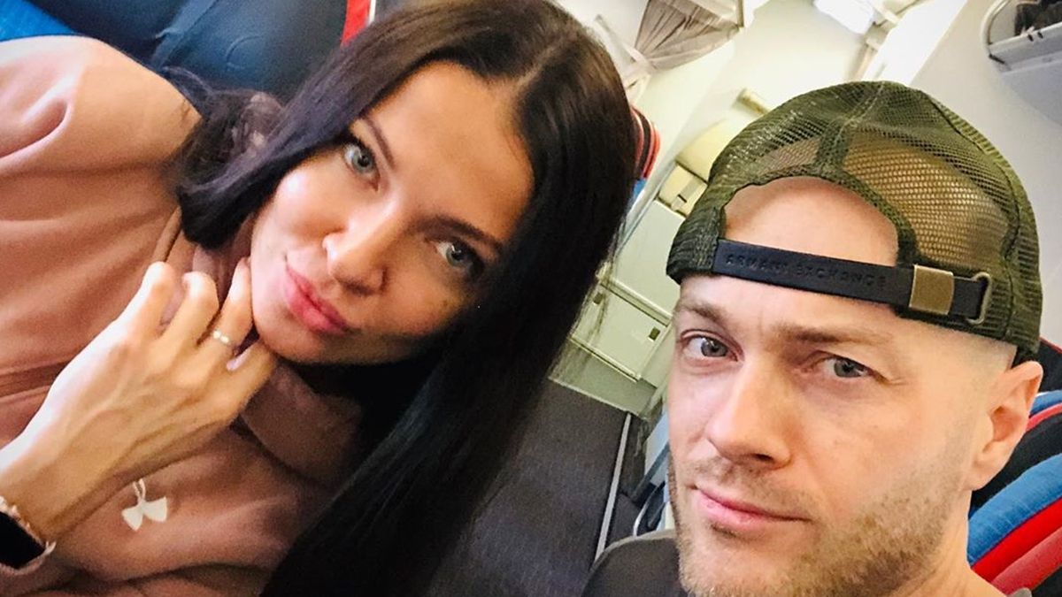 Влад Яма з дружиною каталися по Маямі на розкішному Ferrari: фотофакт - фото 1