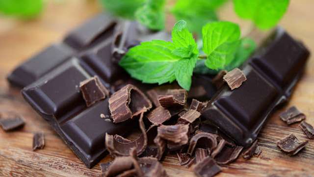 Розвінчані популярні міфи про темний шоколад - фото 383144