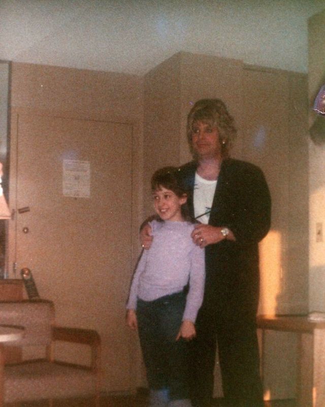 Те відчуття, коли випадково зустрів свого кумира: добірка ностальгійних фото - фото 383293