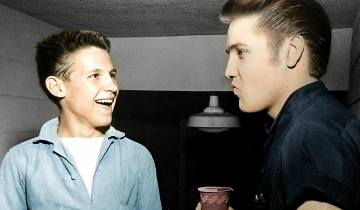 "Мій дідусь з Елвісом Преслі, 1950-і" - фото 1