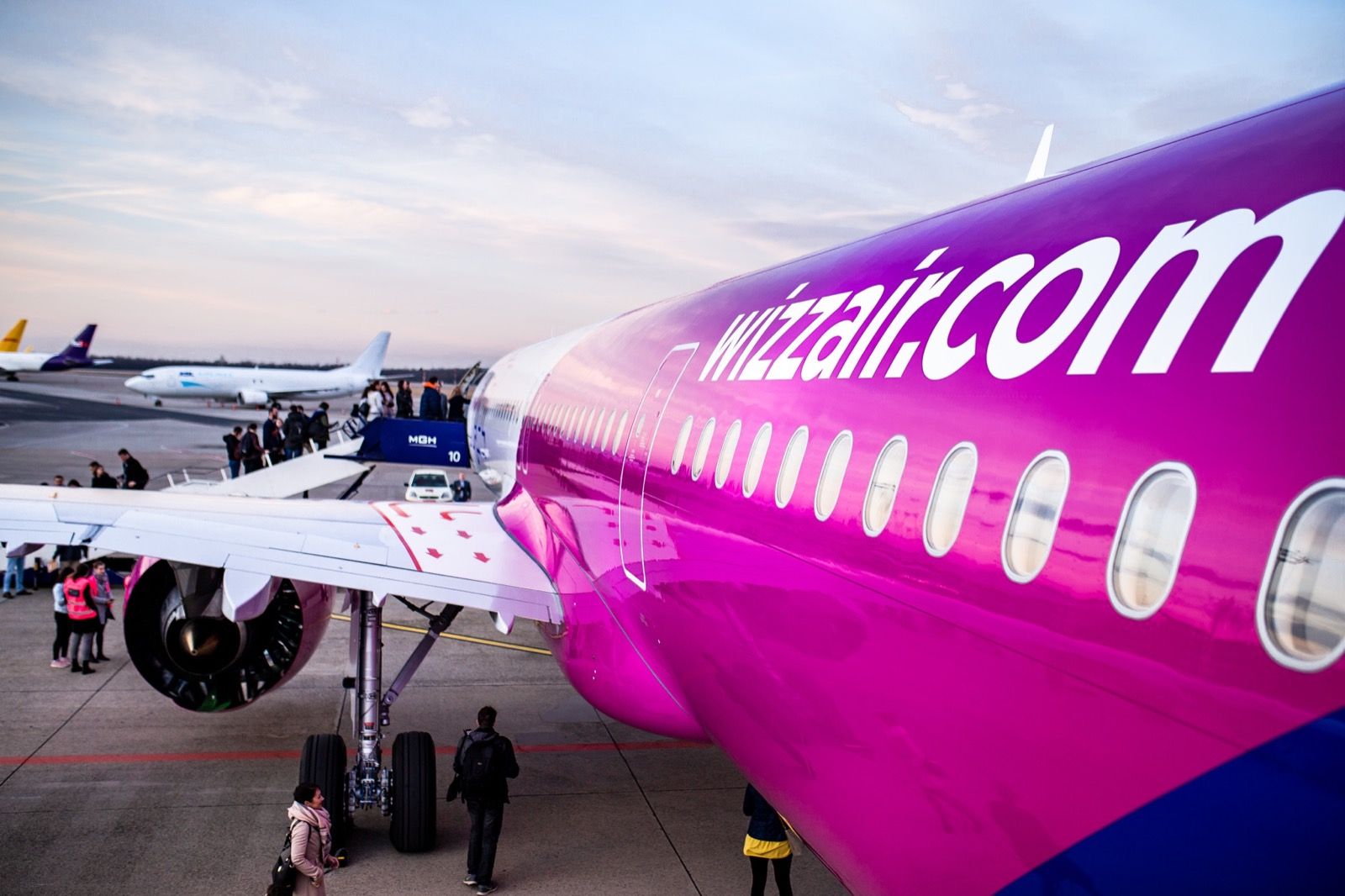 WizzAir розповів, як літамиме з Великої Британії після Brexit - фото 1