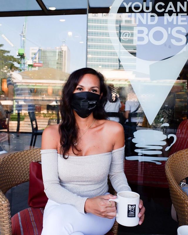 Коронавірус став модним трендом: промовисті світлини, які обурили користувачів мережі - фото 383363