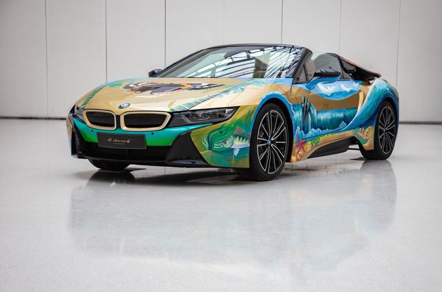 Арт-кар BMW продали задля боротьби з пластиком в океанах - фото 383403