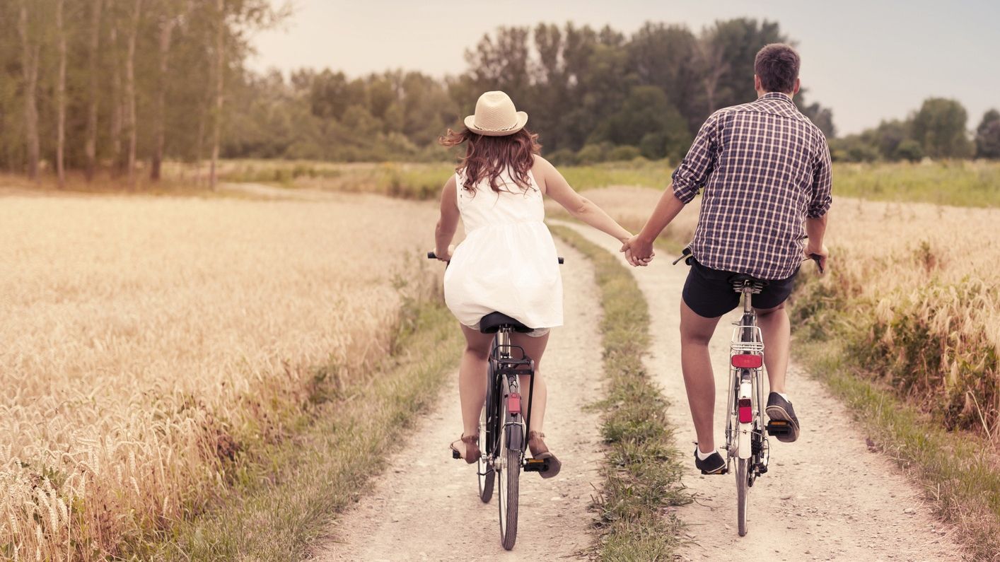 Жести, які використовують чоловіки, щоб висловити свою любов