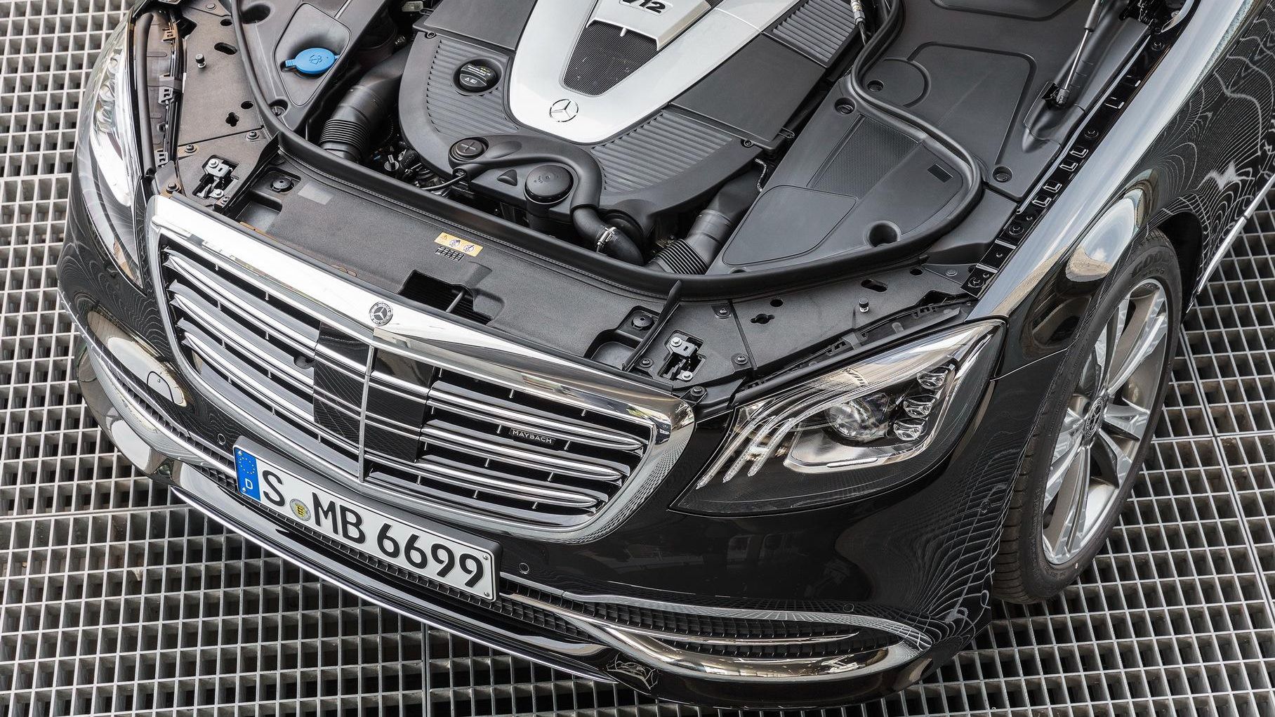 Mercedes S-Class W223 зняли у процесі виробництва на заводі