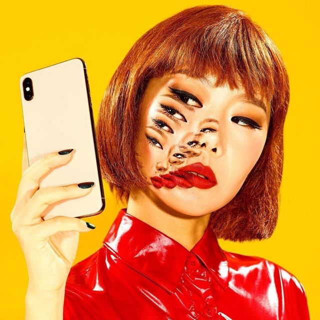 Те, що ця блогерка робить з обличчям, не вкладається у голову: вражаючі фото - фото 383580