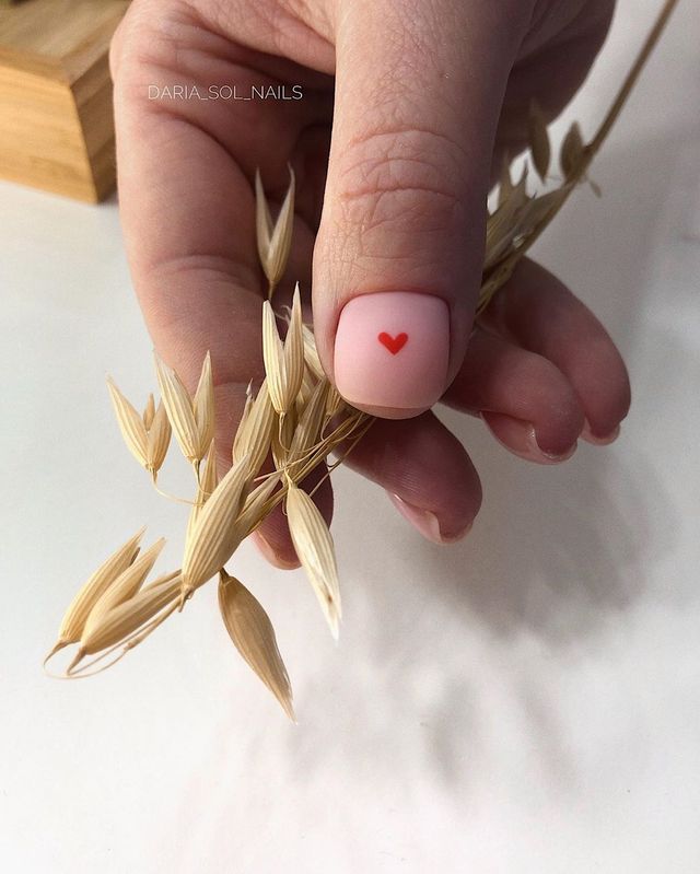 Манікюр на День Валентина 2020: модні нігті на свято закоханих у фото - фото 383825