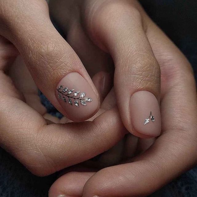 Манікюр на День Валентина 2020: модні нігті на свято закоханих у фото - фото 383841