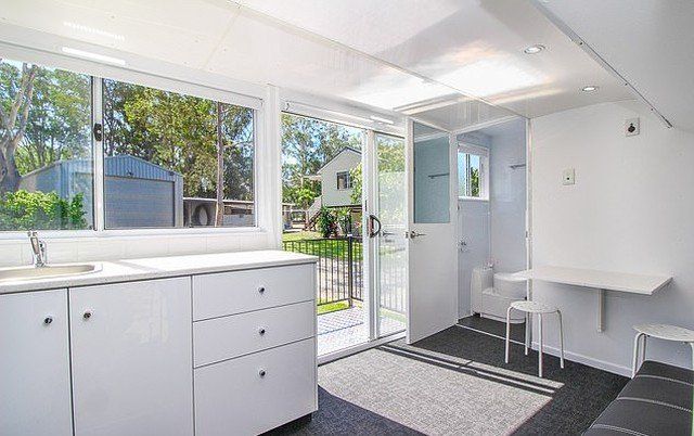 З навчального літака зробили крутий невеликий дім: фото - фото 384090