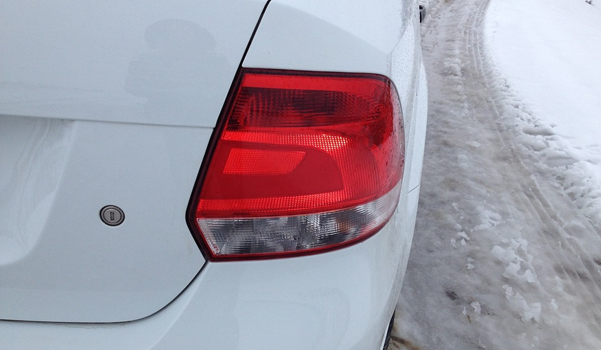 Поліція нагадала водіям правила безпечної їзди у сніг та ожеледицю