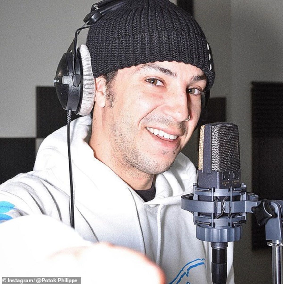 Блогер хотів прославитись на коронавірусі, але щось пішло не так