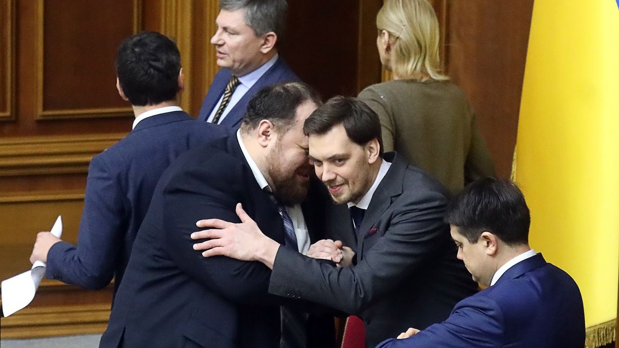 Відео дня: нова курйозна бійка у Верховній Раді, що схожа на танці