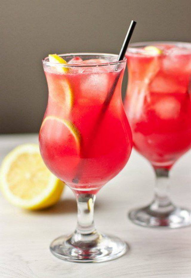 Мімоза, Тінторетто, Північне сяйво: ТОП 5 рецептів коктейлів з шампанським - фото 384494