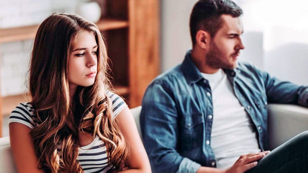 Три вчинки чоловіка, які жінка помилково вважає зрадою