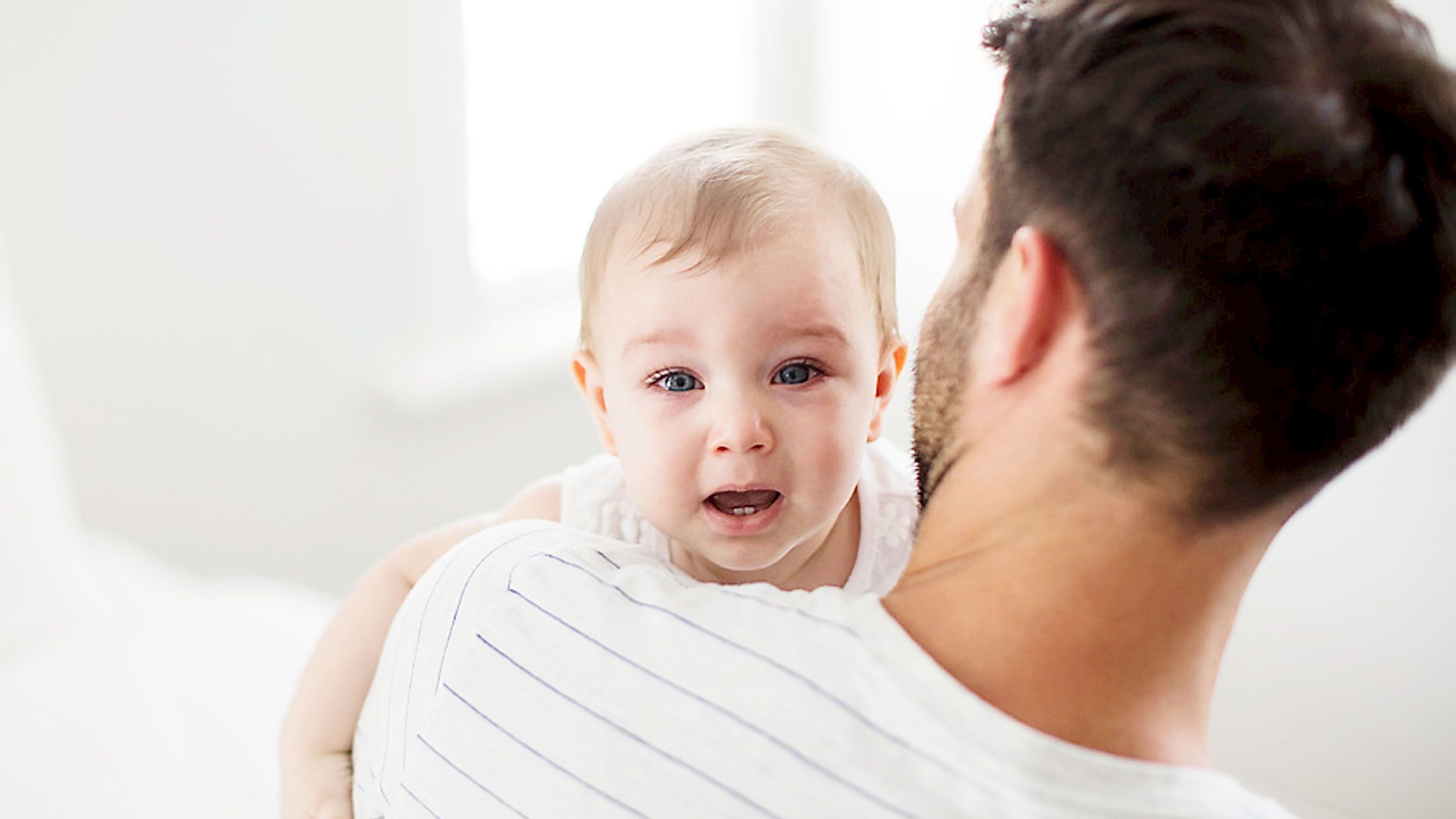 Як заспокоїти вередуючого сина: батько вразив мережу оригінальним способом