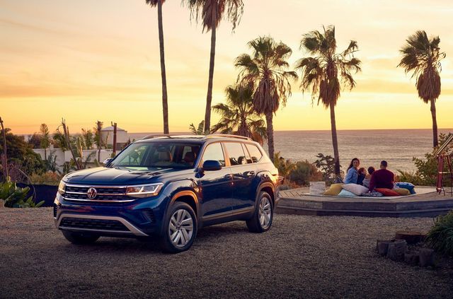 Оновлений Volkswagen Atlas отримав 'преміальний' комплект - фото 384614