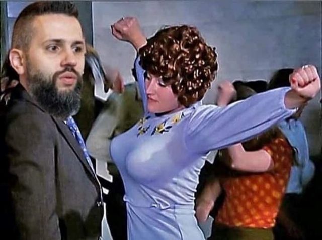 Нефьодов став зіркою мемів після секс-вечірки у стилі БДСМ - фото 384800