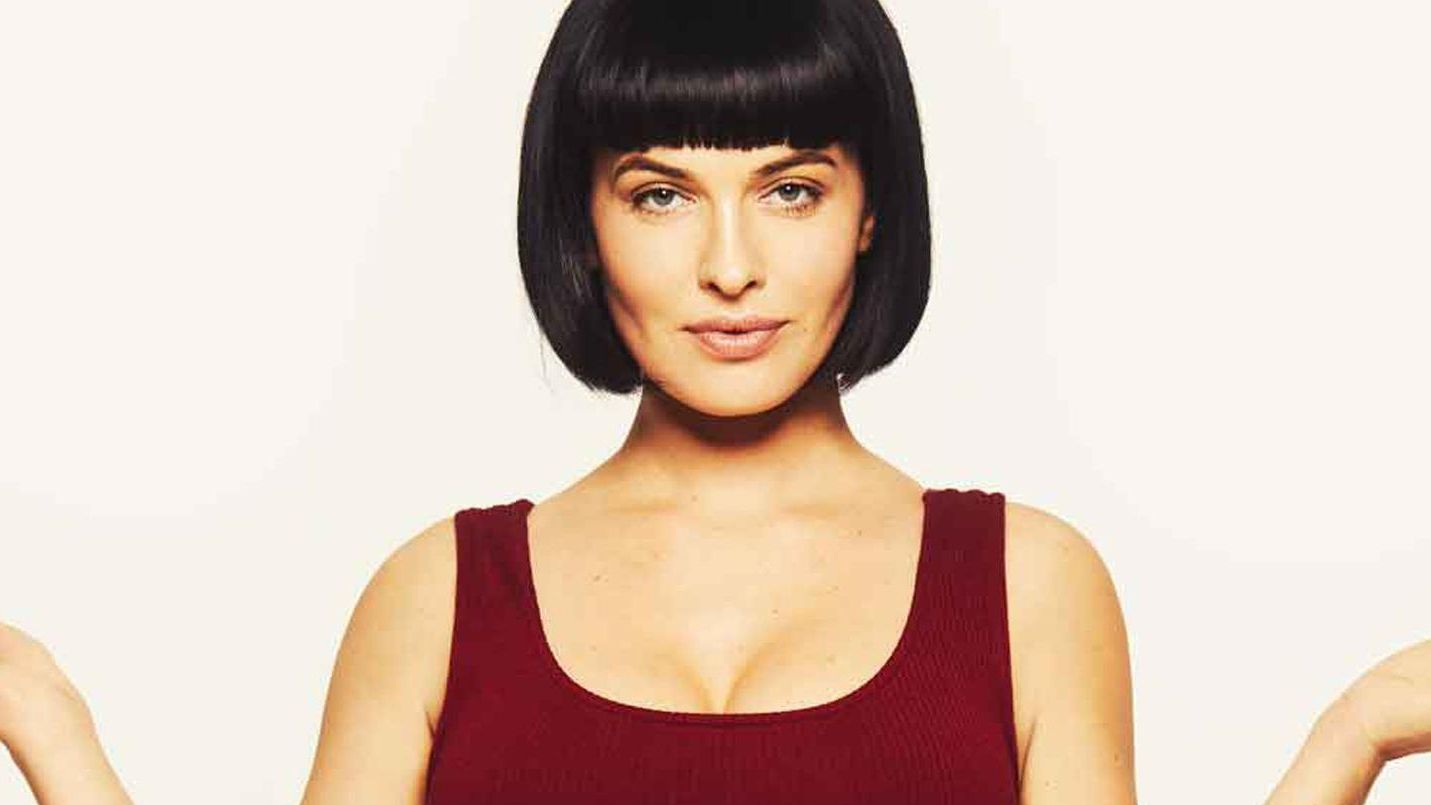 Спокуслива Даша Астаф'єва показала гаряче домашнє відео