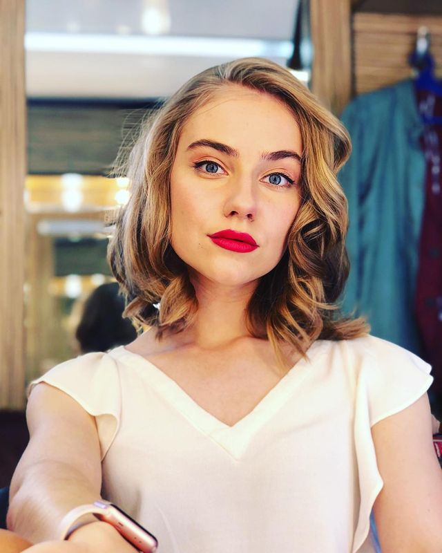 Дівчина тижня: гаряча актриса Клавдія Буніна, яка зіграла головну роль у Найгіршій подрузі - фото 385046