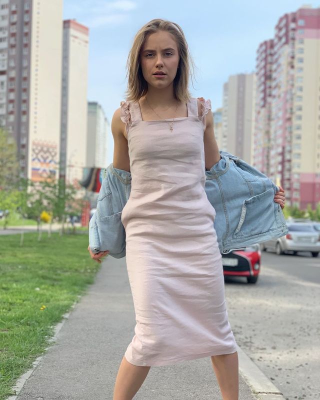 Дівчина тижня: гаряча актриса Клавдія Буніна, яка зіграла головну роль у Найгіршій подрузі - фото 385048