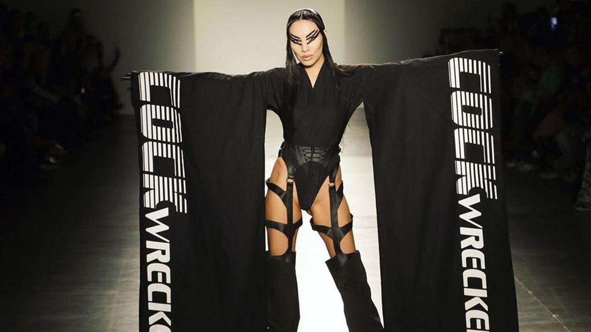 Порнозірки вийшли на подіум у відвертих нарядах на Тижні моди у Нью-Йорку: гарячі фото