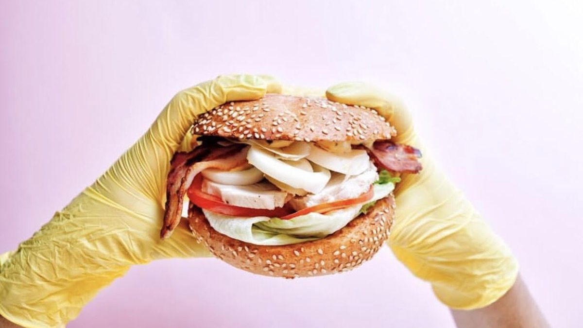 Чому з'їджене руками здається смачнішим