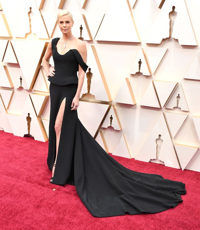  Charlize Theron - фото 385240