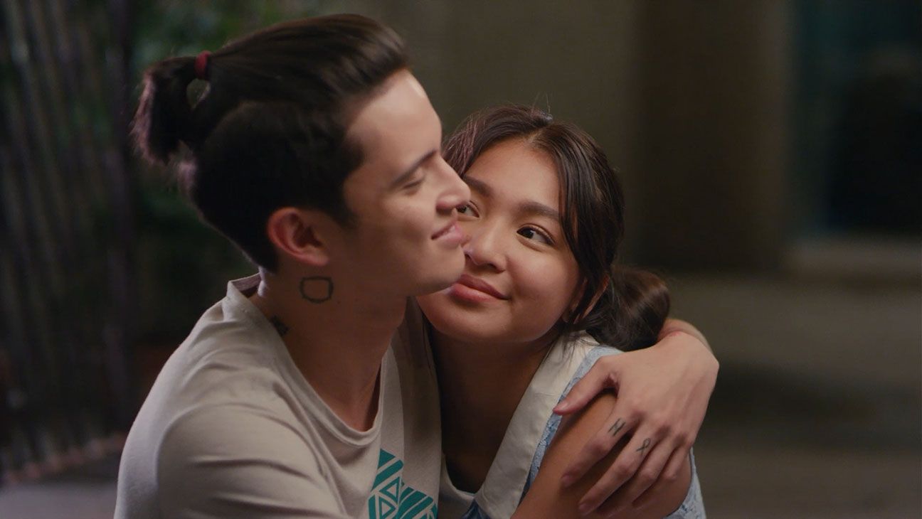 У Тайвані з фільмів вирізають сцени з поцілунками через коронавірус