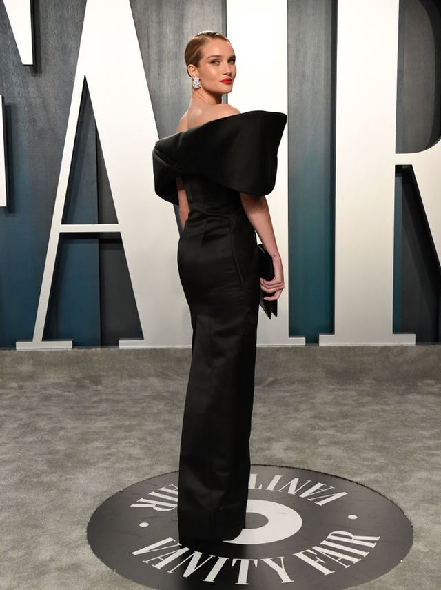 Цю сукню визнали найрозкішнішою на вечірці Оскара - фото 385409