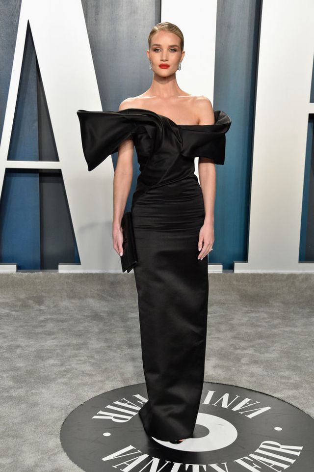 Цю сукню визнали найрозкішнішою на вечірці Оскара - фото 385410