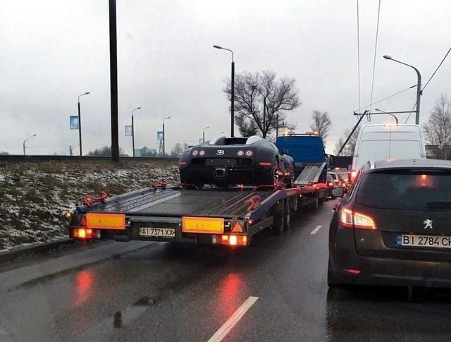 Розкішний Bugatti Veyron, який був помічений в Україні, виявився фейком: фотофакт - фото 385462