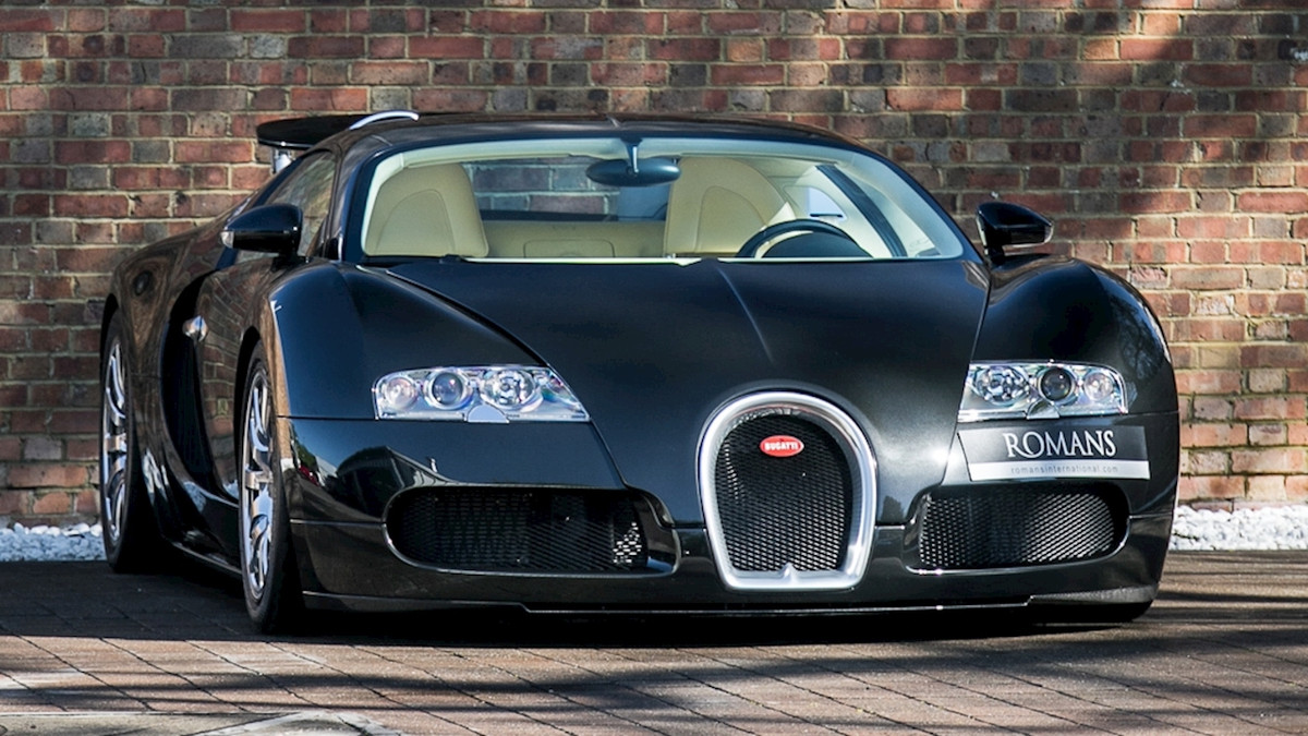Bugatti Veyron - фото 1