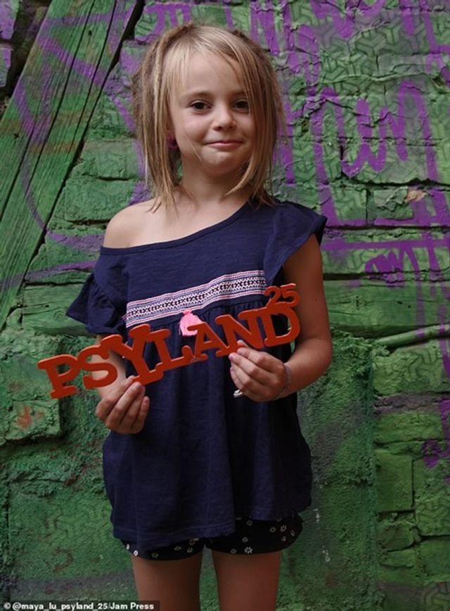 Дівчинка в 9 років стала наймолодшим тату майстром: цікаві роботи - фото 385481