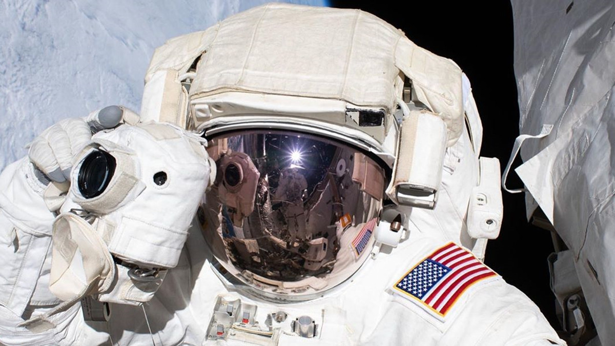 У NASA показали роботу астронавтів у космосі: фото - фото 1