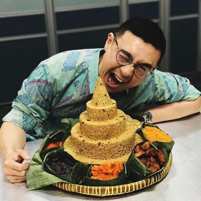 У Джакарті створюють не солодкі торти для справжніх чоловіків - фото 385612