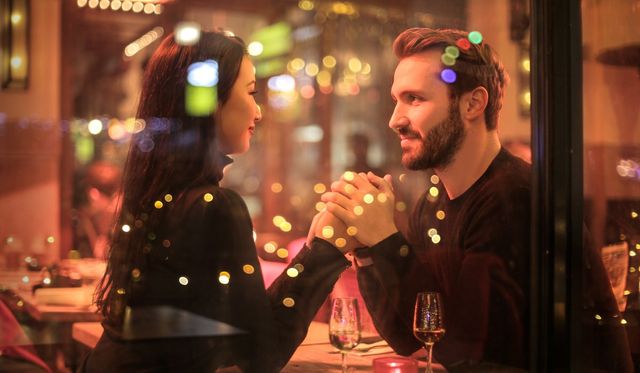 Дві речі в жіночому образі, які змусять чоловіка закохатися - фото 385981