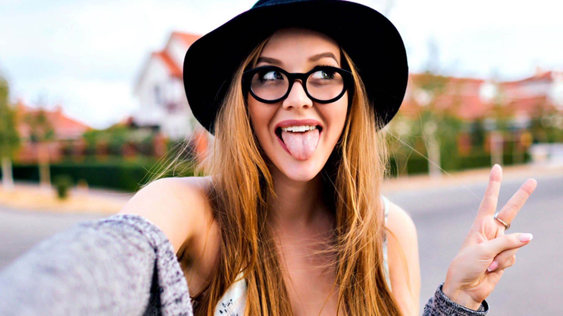 Три типи фото, які говорять про низьку самооцінку