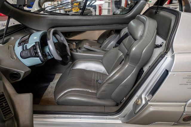 З молотка піде футуристичний автомобіль з двома кабінами - фото 386138