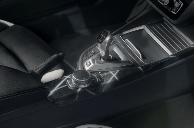 Графіті-художник створив для BMW чотири унікальні M2 Competition - фото 386208