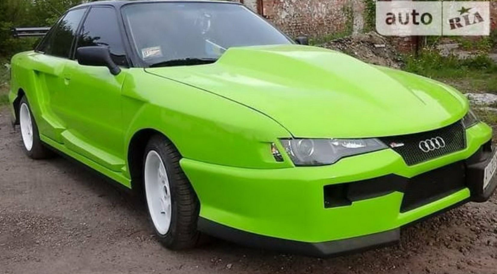 Українець створив автомобіль з Need for Speed Underground: фотофакт - фото 1