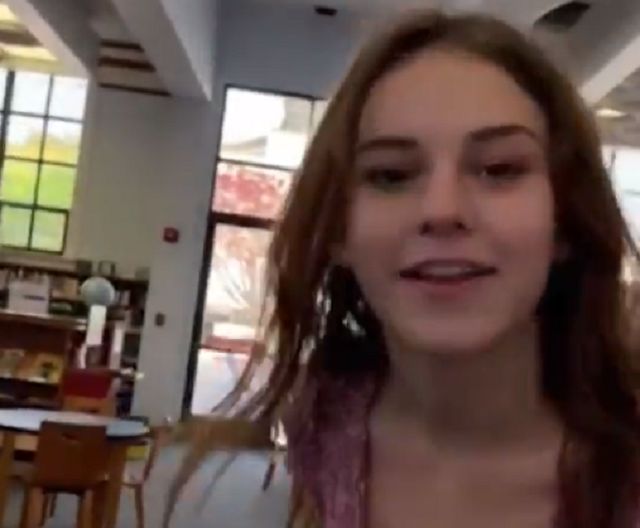 Американка зняла порно у переповненій бібліотеці та опублікувала на Pornhub - фото 386678