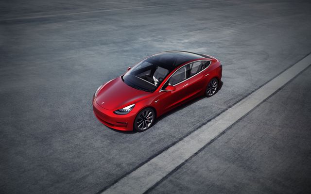 Компанії-конкуренти відстають від Tesla на 6 років - фото 386773