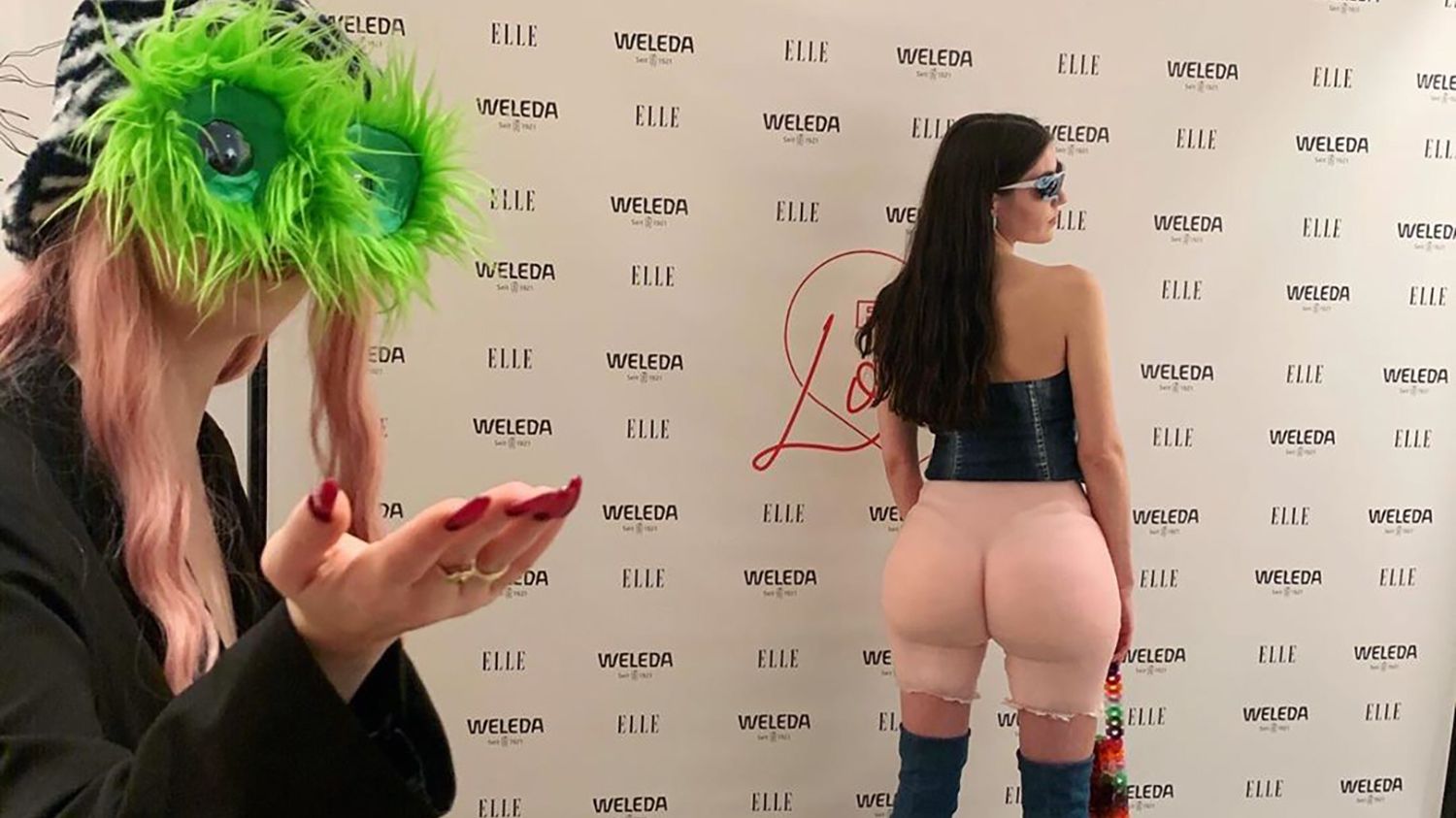 Накладні сідниці важать близько 3 кілограмів - фото 1