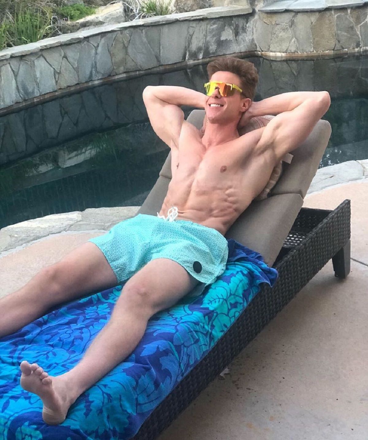 Якби лялька Кена була справжньою: блогер дивує Instagram своїм виглядом